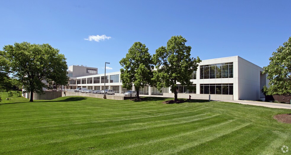 More Photos Of 9797 Springboro Pike, Dayton Office For Lease