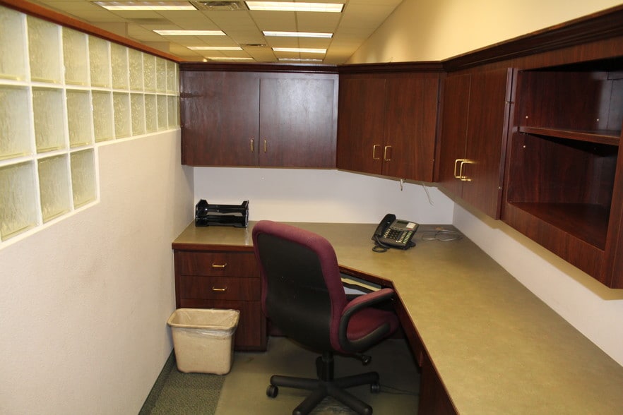 More Photos Of 437 N Magnolia Ave, Orlando Loft Creative Space For Sale