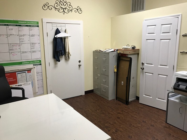 More Photos Of 24420 FM 1314 Rd, Porter Medical For Lease