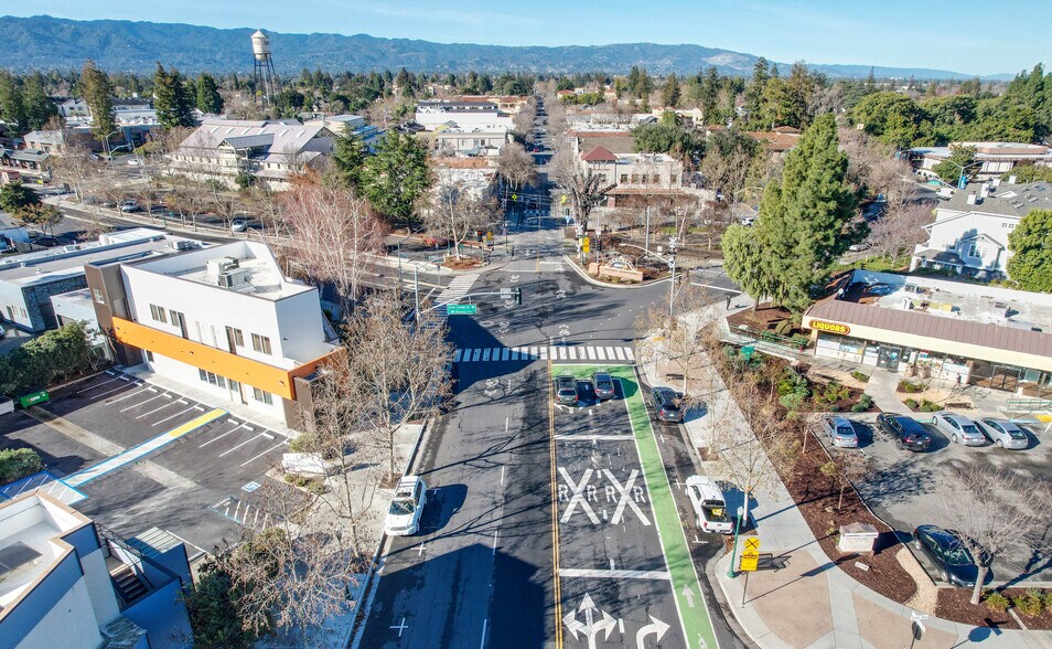 More Photos Of 476 E Campbell Ave, Campbell Unknown For Lease