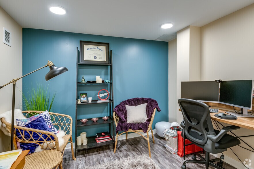 More Photos Of 133 W Pittsburgh Ave, Milwaukee Apartments For Lease