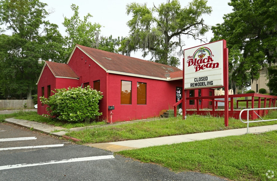 More Photos Of 2205 Apalachee Pky, Tallahassee Restaurant For Sale
