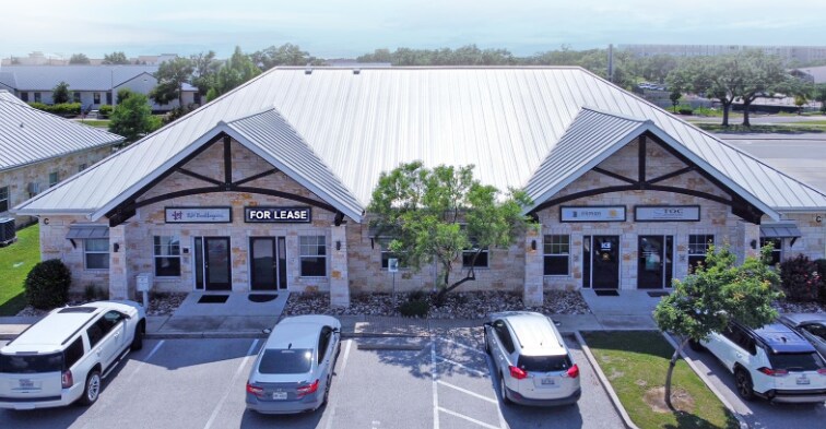 More Photos Of 1130 Cottonwood Creek Trl, Cedar Park Medical For Lease