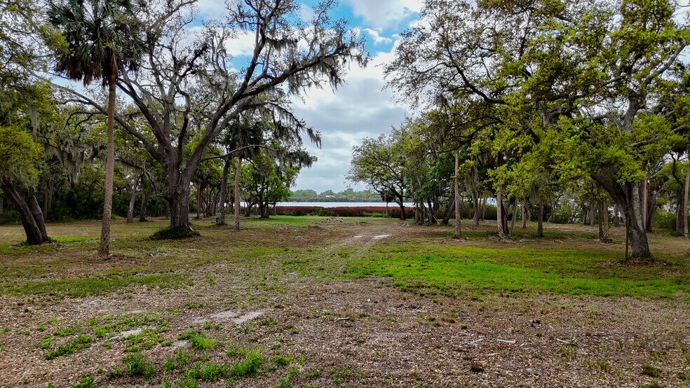 More Photos Of 7013-7015 Riverview Dr, Riverview Land For Sale