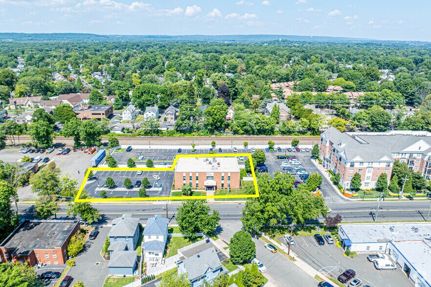 More Photos Of 511 South Ave E, Cranford Office For Sale