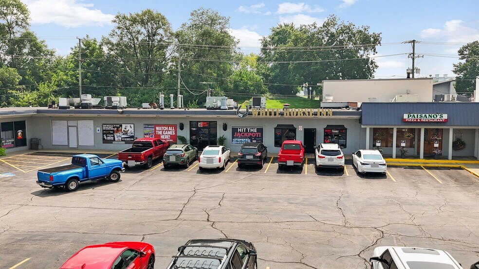 More Photos Of 340-358 W Maple St, New Lenox Storefront For Sale