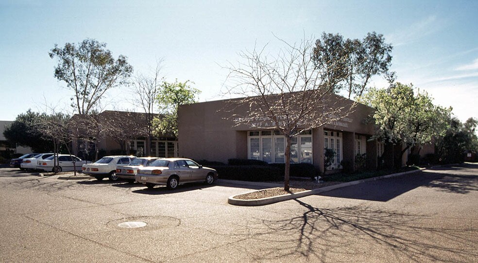 Primary Photo Of 8075 E Morgan Trl, Scottsdale Medical For Lease
