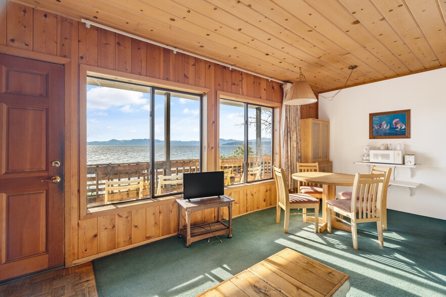 More Photos Of 7276 N Lake Blvd, Tahoe Vista Hotel For Sale