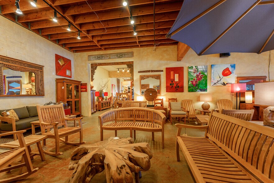 More Photos Of 529-539 Ramona Ave, Monterey Freestanding For Sale