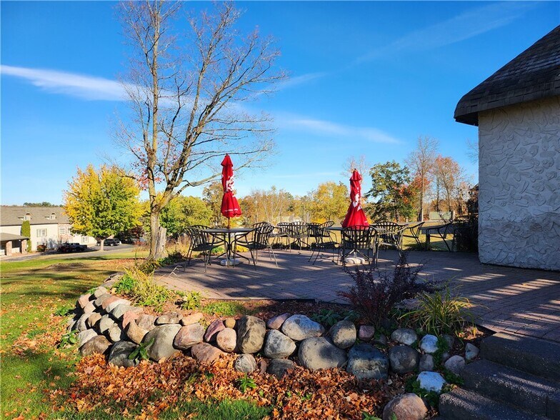 More Photos Of 2855 29th Ave, Birchwood Restaurant For Sale