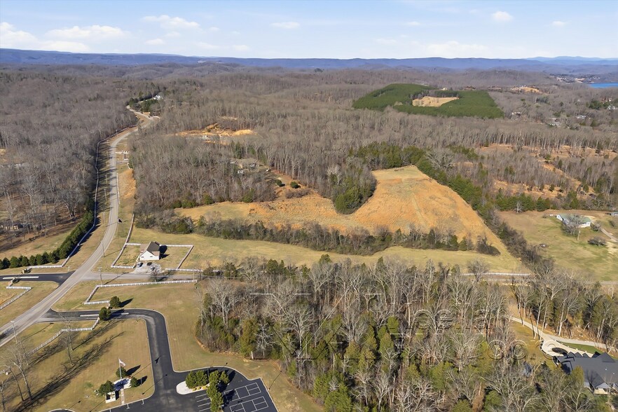 More Photos Of 1522 New Hope Rd, Rockwood Specialty For Sale