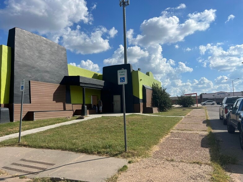 More Photos Of 4416 SE 44th St, Oklahoma City Fast Food For Sale