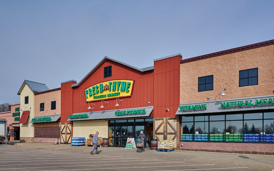 More Photos Of 905-955 E County Rd E, Vadnais Heights General Retail For Lease