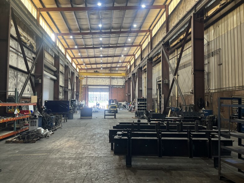 More Photos Of 4815 Commerce Dr, Trussville Manufacturing For Sale