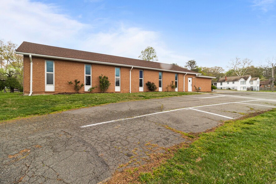 More Photos Of 5001 Backlick Rd, Annandale Religious Facility For Sale