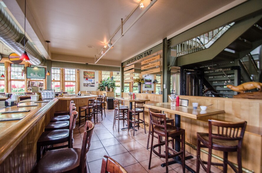 More Photos Of 3 Main St, New Paltz Restaurant For Sale