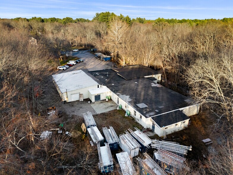 More Photos Of 89 Hartford Ave W, Mendon Flex For Sale