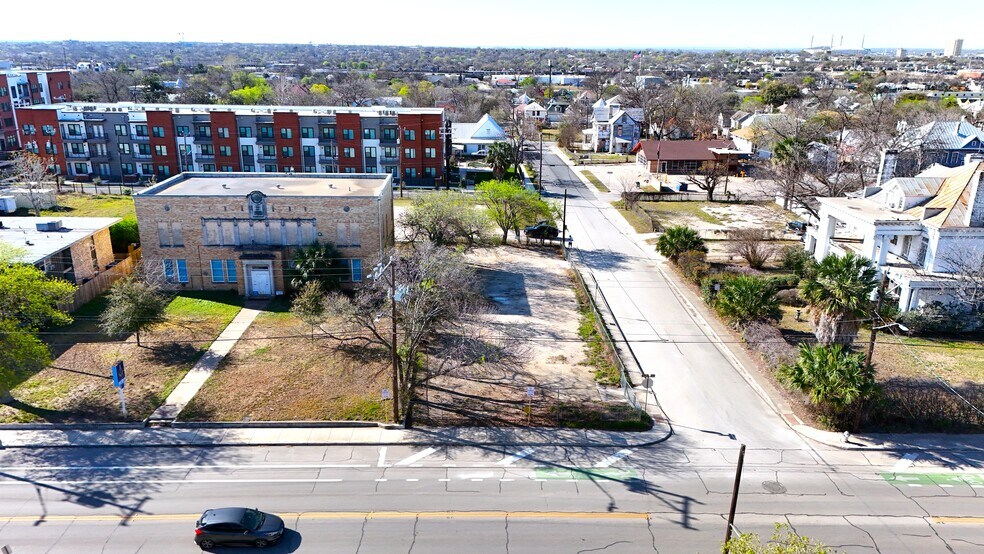 Primary Photo Of 1302 Grayson st, San Antonio Land For Lease