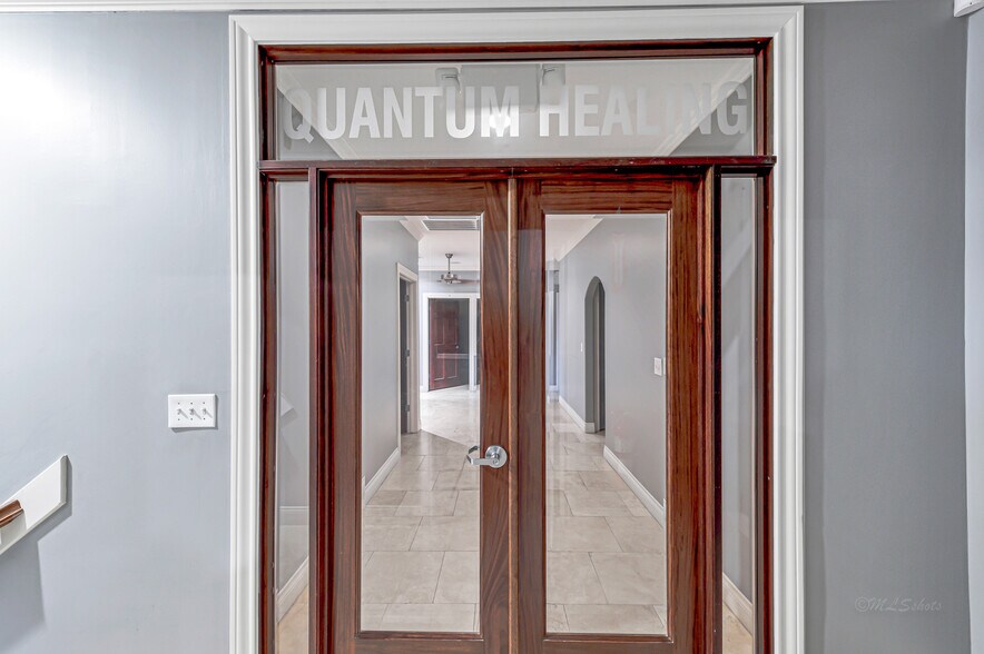 More Photos Of 607 Park Grove Dr, Katy Medical For Lease