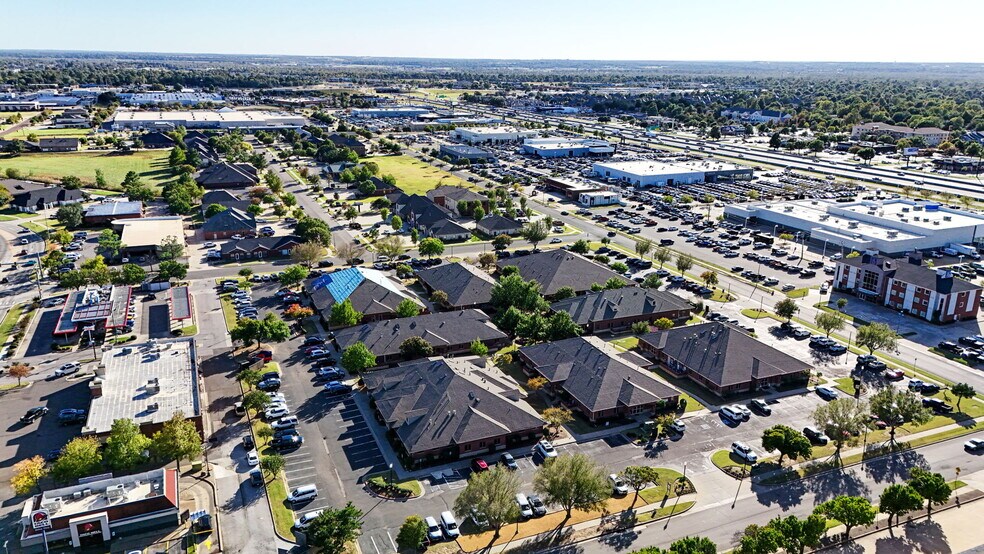 More Photos Of 1006 24th Ave NW, Norman Office For Lease