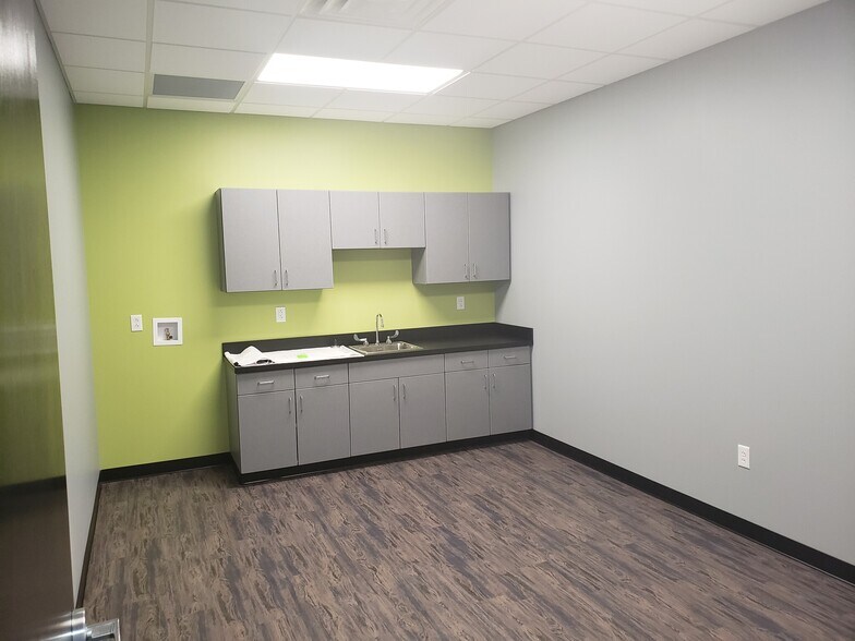 More Photos Of 2540 Park Dr, Nashville Office Residential For Lease