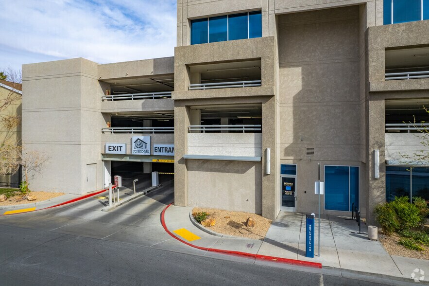 More Photos Of 701 Bridger Ave, Las Vegas Office For Sale