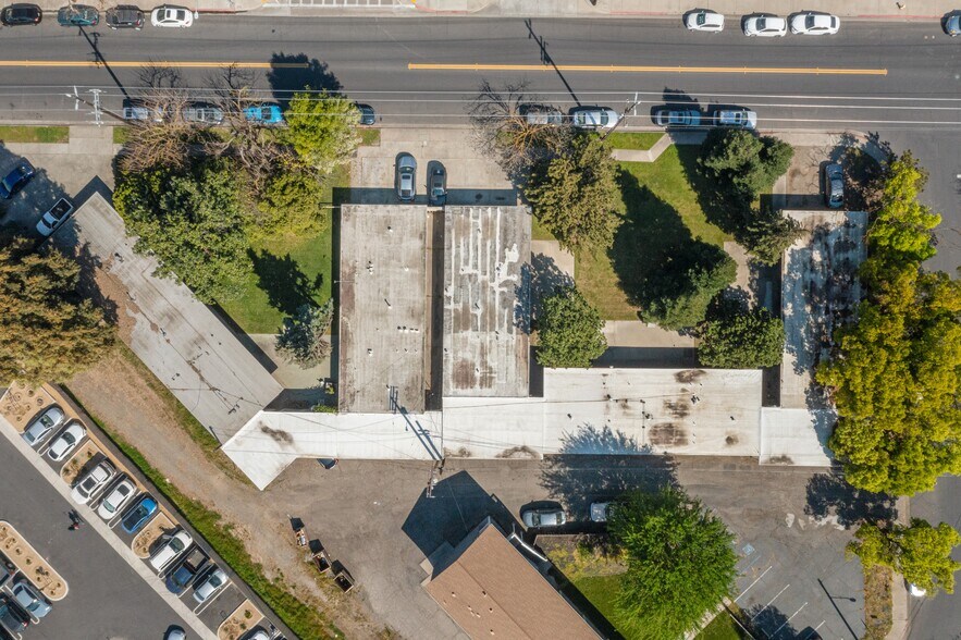 More Photos Of 1136 Stoddard Ave, Modesto Apartments For Sale