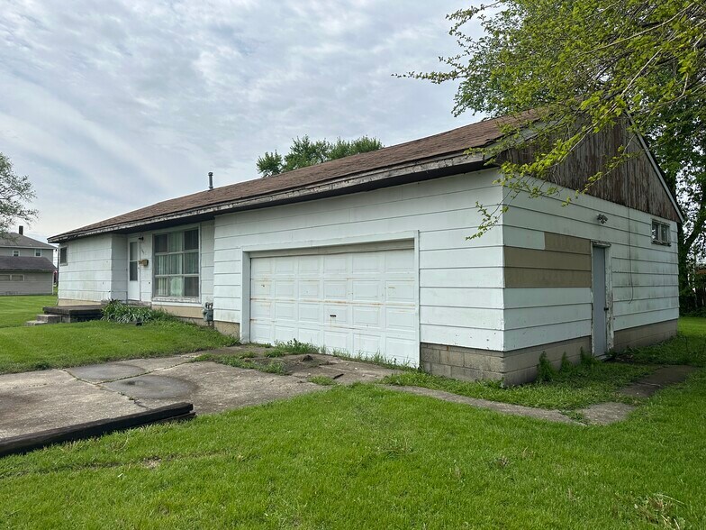 More Photos Of 2405 E Court St, Kankakee Land For Sale