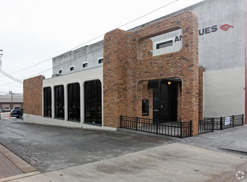 Primary Photo Of 216 N Tennessee St, McKinney Office For Lease