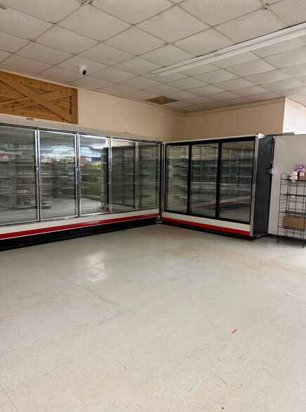 More Photos Of 8524 Us Highway 280 E, Ellabell Freestanding For Lease