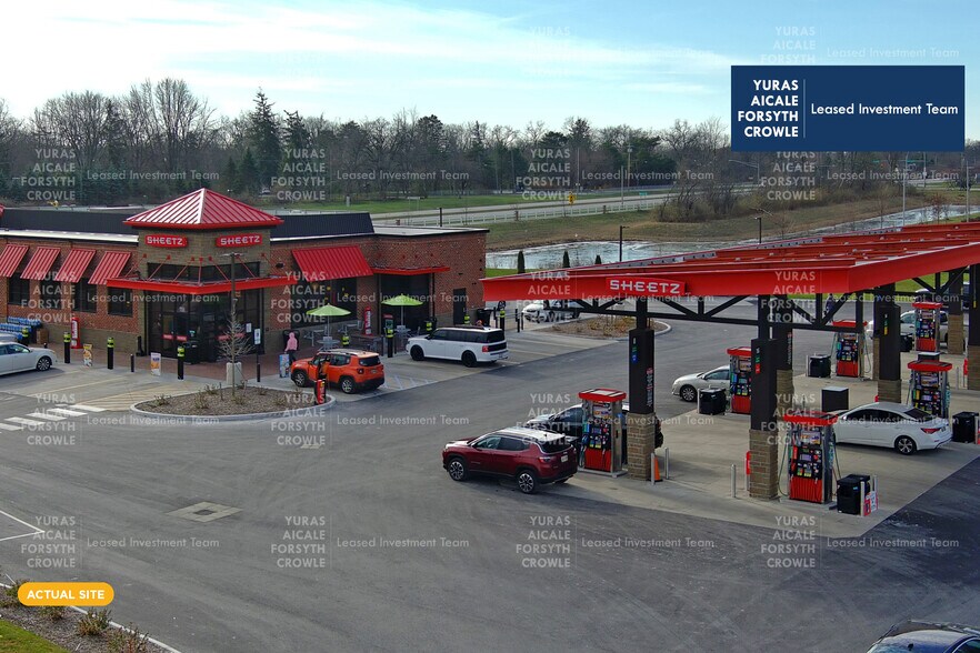 Primary Photo Of 1150 Clinic Dr, Maumee Service Station For Sale