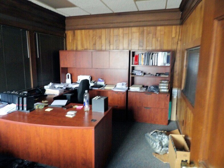 More Photos Of 8624 Station St, Mentor Warehouse For Sale