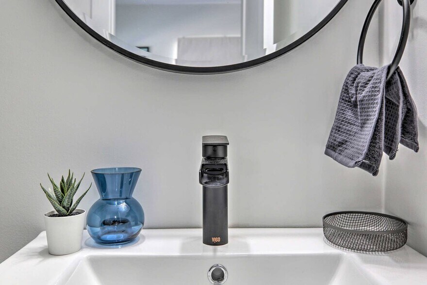 More Photos Of 1026 Ashby Grv SW, Atlanta Apartments For Sale