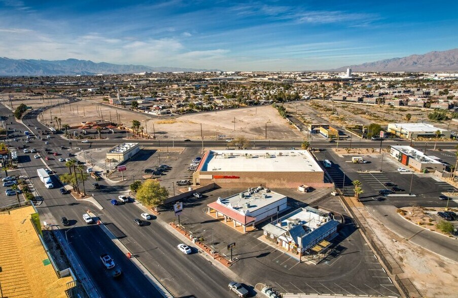 More Photos Of 1108 E Lake Mead Blvd, North Las Vegas Restaurant For Lease