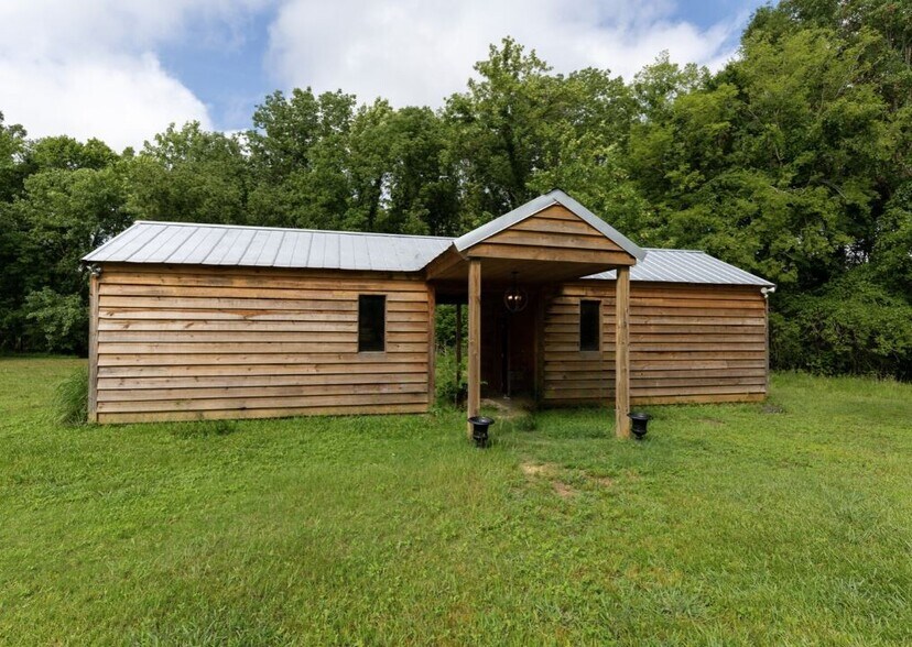 More Photos Of 9712 US Highway 31, Hope Hull Land For Sale