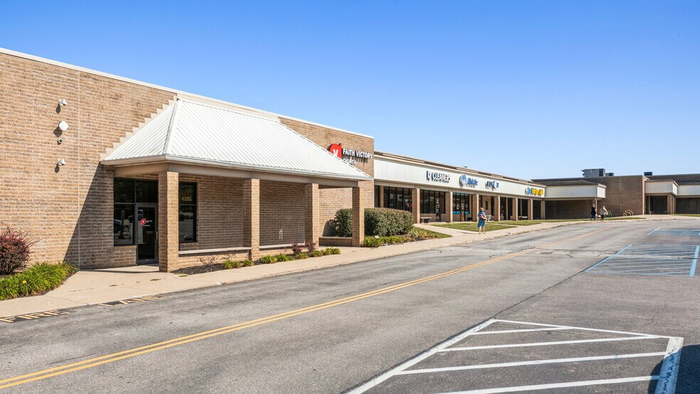 More Photos Of 4290 W Jonathan Moore Pike, Columbus Unknown For Lease