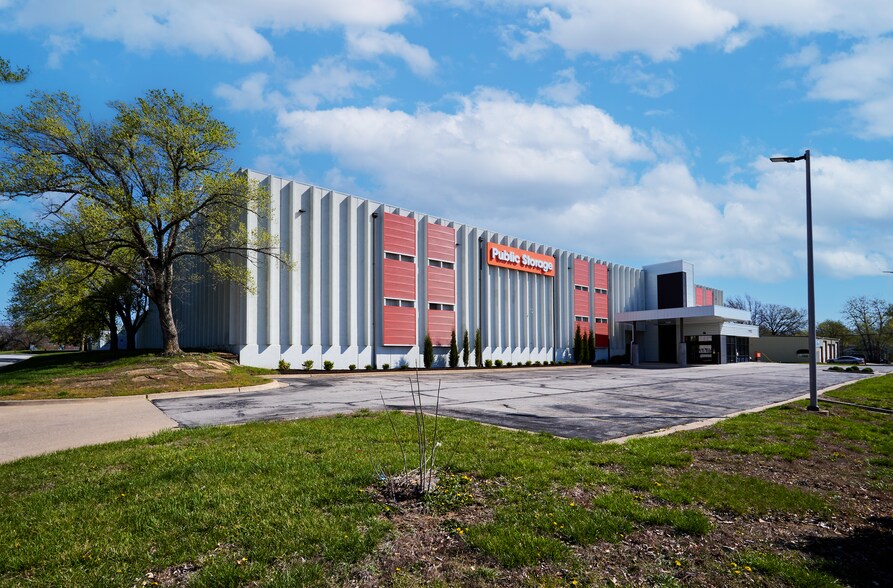 Primary Photo Of 225 N Monroe St, Olathe Self Storage For Sale
