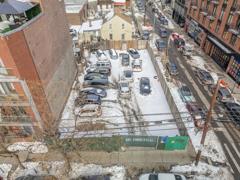 More Photos Of 2-21 27th Ave, Long Island City Land For Sale