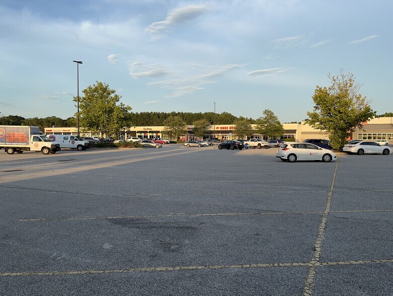 More Photos Of 110 River Oaks Dr, Tarboro Unknown For Lease