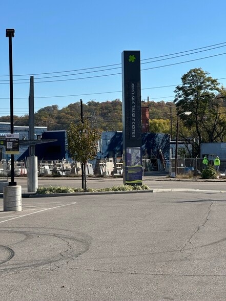 More Photos Of 4024 Hamilton Ave, Cincinnati Freestanding For Lease