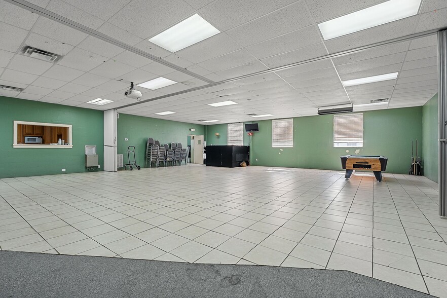 More Photos Of 310 N Spring St, McMinnville General Retail For Sale