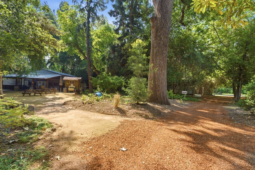 More Photos Of 9345 Stanford Ln, Durham Winery Vineyard For Sale