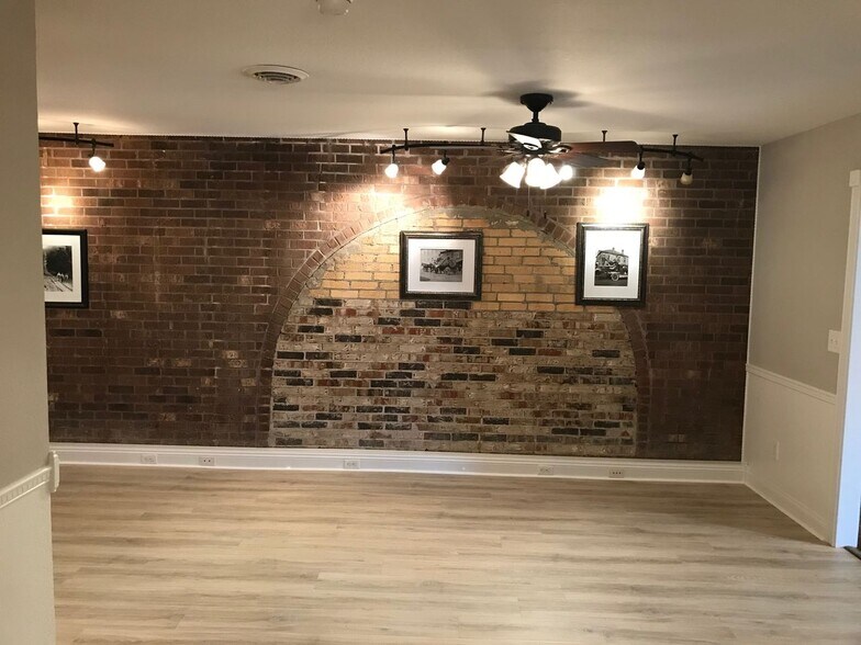 More Photos Of 15279 Rankin Ave, Dunlap Office Residential For Sale