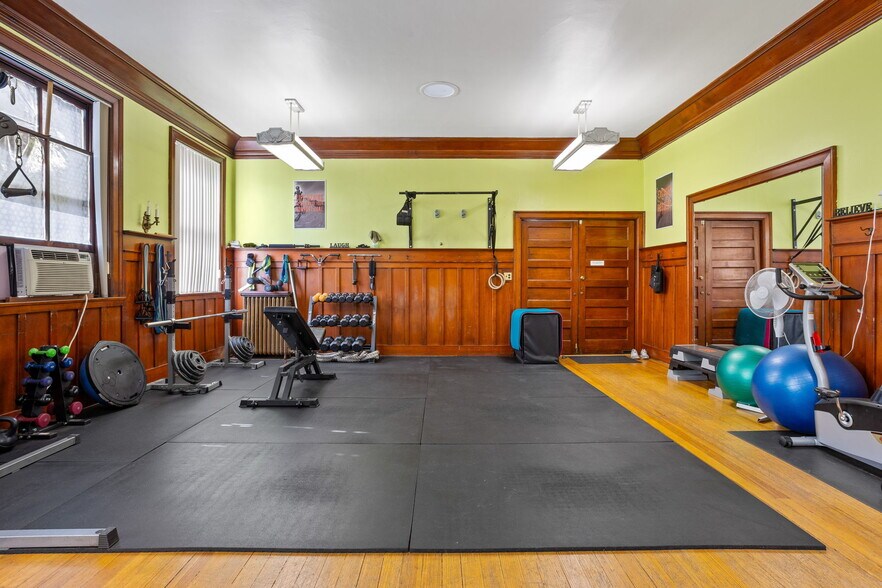 More Photos Of , Colorado Springs Office For Sale