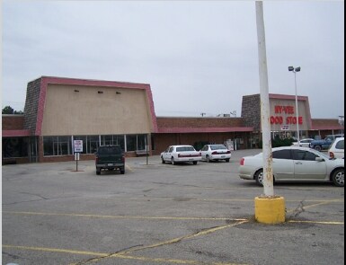 More Photos Of 1104 S 25th St, Bethany Freestanding For Sale