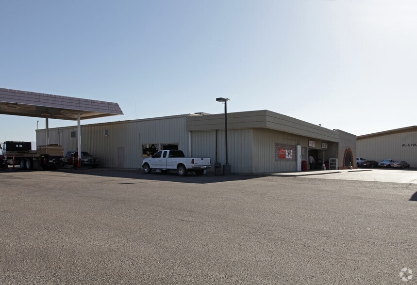 More Photos Of 5451 E Benson Hwy, Tucson Freestanding For Sale