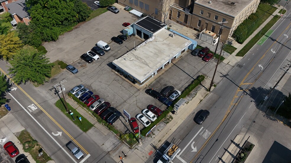 More Photos Of 3395 Indianola Ave, Columbus General Retail For Sale