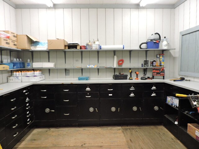 More Photos Of 419 N Westwood Ave, Toledo Light Distribution For Sale