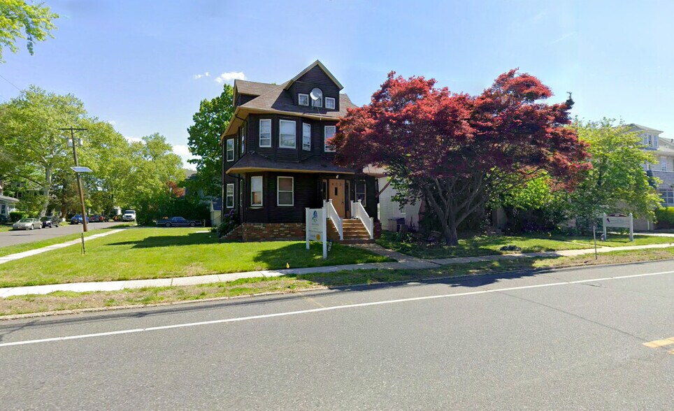 Primary Photo Of 403 S White Horse Pike, Audubon Office For Sale