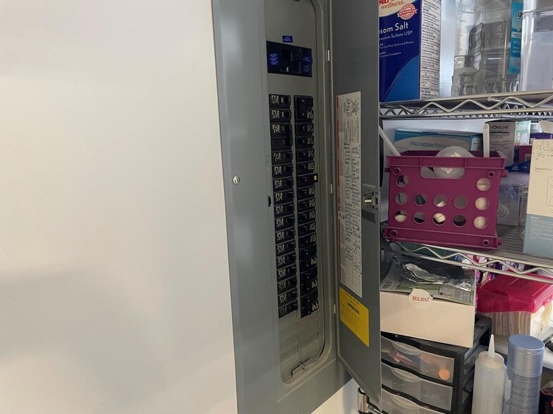 More Photos Of 290 N 2nd St, Frankfort Restaurant For Sale